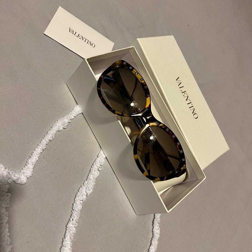 women’s valentino sunglasses. Price firm!